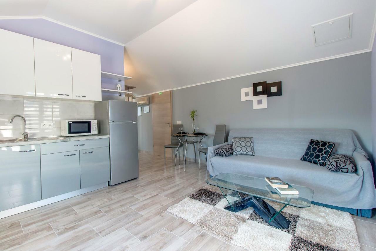 Apartman Leon & Rent A Quad Mali Lošinj Buitenkant foto