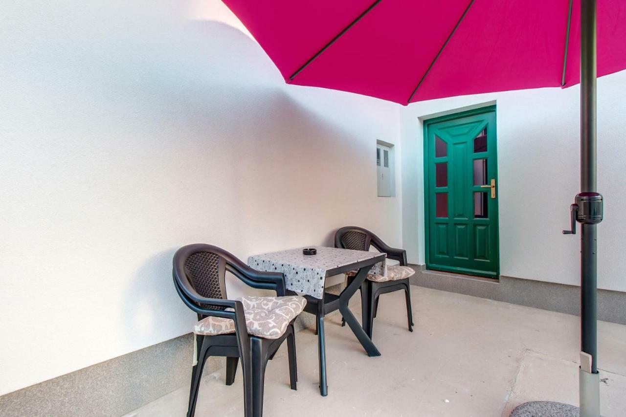 Apartman Leon & Rent A Quad Mali Lošinj Buitenkant foto